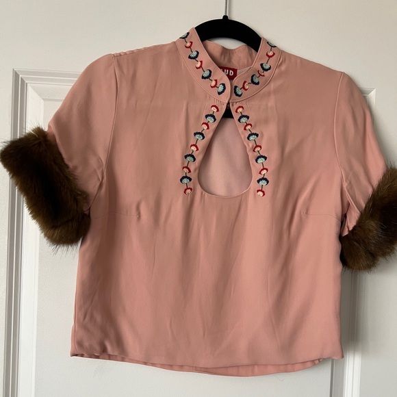 STAUD Astrid Pink Top with Embroidered Details and Brown Fur Trim - Picture 3 of 5